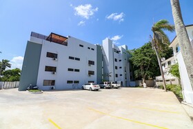 Skylight Suites Restaurant Bar