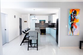 Skylight Suites Restaurant Bar