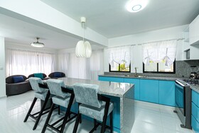 Skylight Suites Restaurant Bar