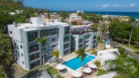 Skylight Suites Restaurant Bar