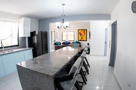 Skylight Suites Restaurant Bar