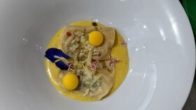 Skylight Suites Restaurant Bar