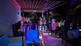 Skylight Suites Restaurant Bar