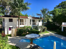 Coral Blanco Hotel