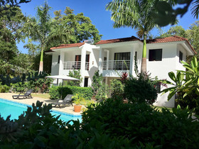 Coral Blanco Hotel