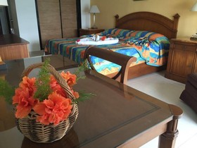 Exxtraordinary Resort-Bellamar