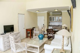 Exxtraordinary Resort-Bellamar