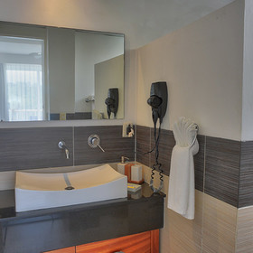 Bluebay Vacation Rentals At Vista Mare