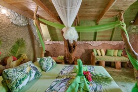 Chalet Tropical Village B&B