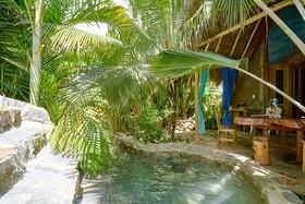 Chalet Tropical Village B&B