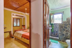 Chalet Tropical Village B&B