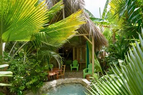 Chalet Tropical Village B&B
