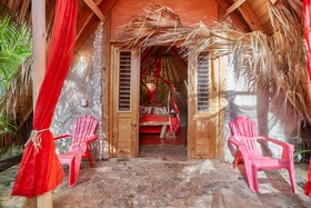 Chalet Tropical Village B&B