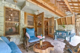 Chalet Tropical Village B&B