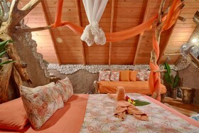 Chalet Tropical Village B&B