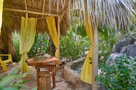 Chalet Tropical Village B&B