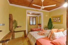 Chalet Tropical Village B&B