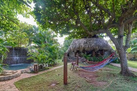 Chalet Tropical Village B&B