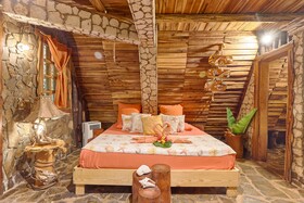 Chalet Tropical Village B&B