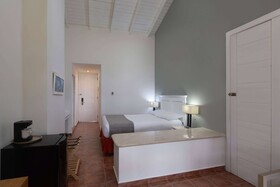 Wyndham Alltra Samana