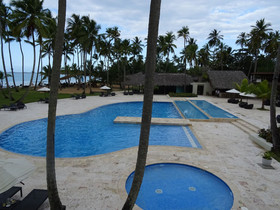 Coson Bay Hotel & Residences