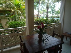 La Dolce Vita Beachfront Hotel