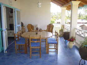 La Dolce Vita Beachfront Hotel