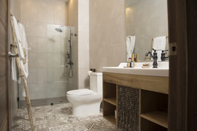 Saman Boutique Hotel & Residences