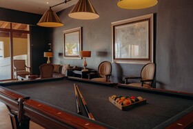 The Bannister Hotel & Yacht Club