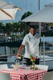 The Bannister Hotel & Yacht Club