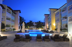 Los Flamencos Aparthotel