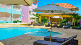 Los Flamencos Aparthotel