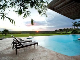 Los Altos Residences