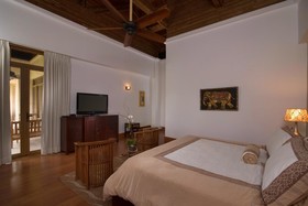 Los Altos Residences