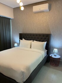 Central Suites Tower