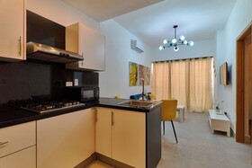 Central Suites Tower