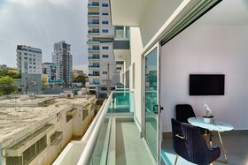 Central Suites Tower