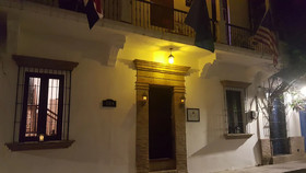 Colonial 154 H Boutique