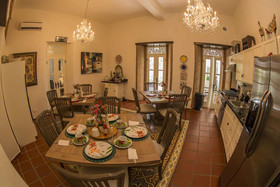 Colonial 154 H Boutique