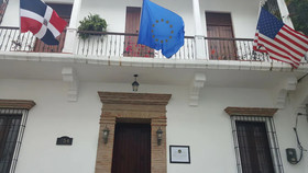 Colonial 154 H Boutique
