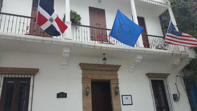 Colonial 154 H Boutique