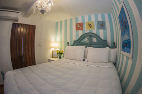 Colonial 154 H Boutique