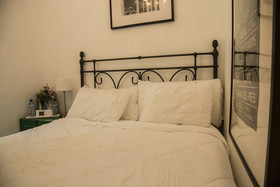 Colonial 154 H Boutique