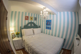 Colonial 154 H Boutique