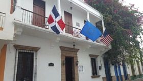 Colonial 154 H Boutique