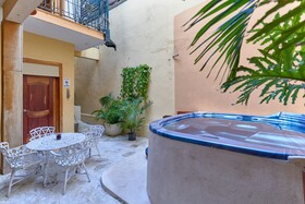 Hotel Anabella