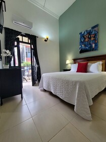 Hotel Class Colonial