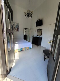 Hotel Class Colonial