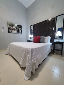 Hotel Class Colonial