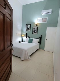 Hotel Class Colonial